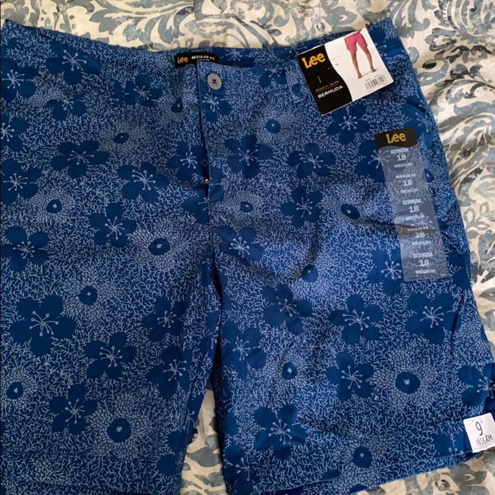 NWT Lee shorts